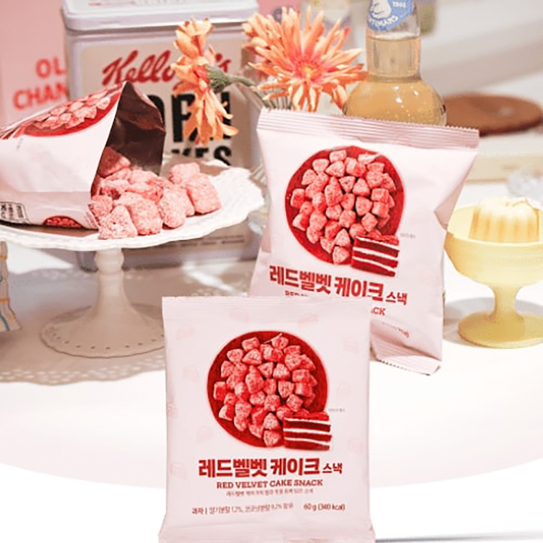 Red Velvet Snack Cake - melissassouthernstylekitchen.com